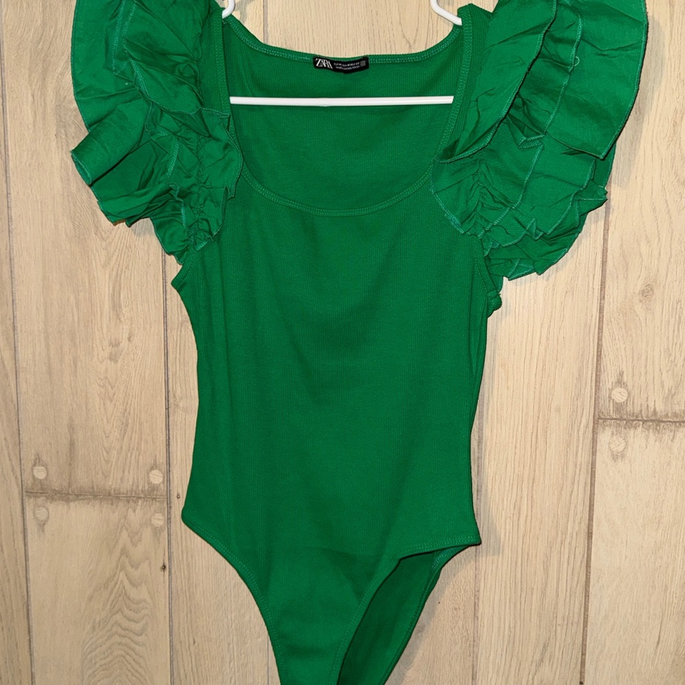Zara Green Ruffle Sleeve Ribbed Bodysuit - Picture 2 of 3
